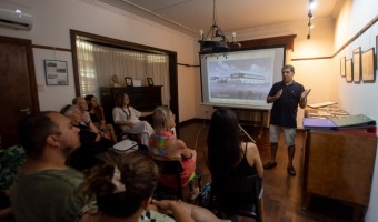 VILLA GESELL LE RINDI HOMENAJE A PUPI BHM, PIONERA DE LA FOTOGRAFA GESELINA